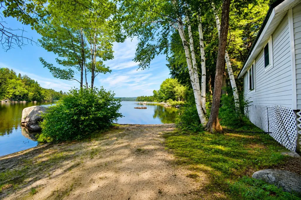 958 Old Ferry Road Hartland ME 04943