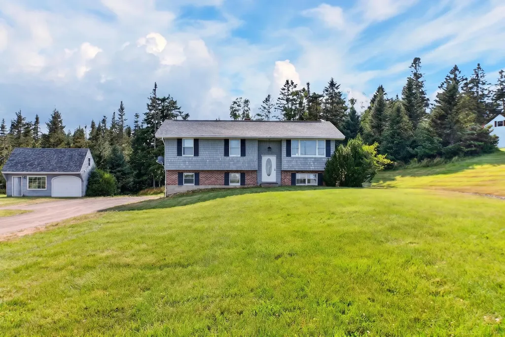 83 Kennebec Road Machias ME 04654