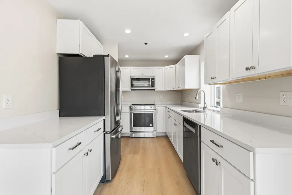 149 Fort Road South Portland ME 04106