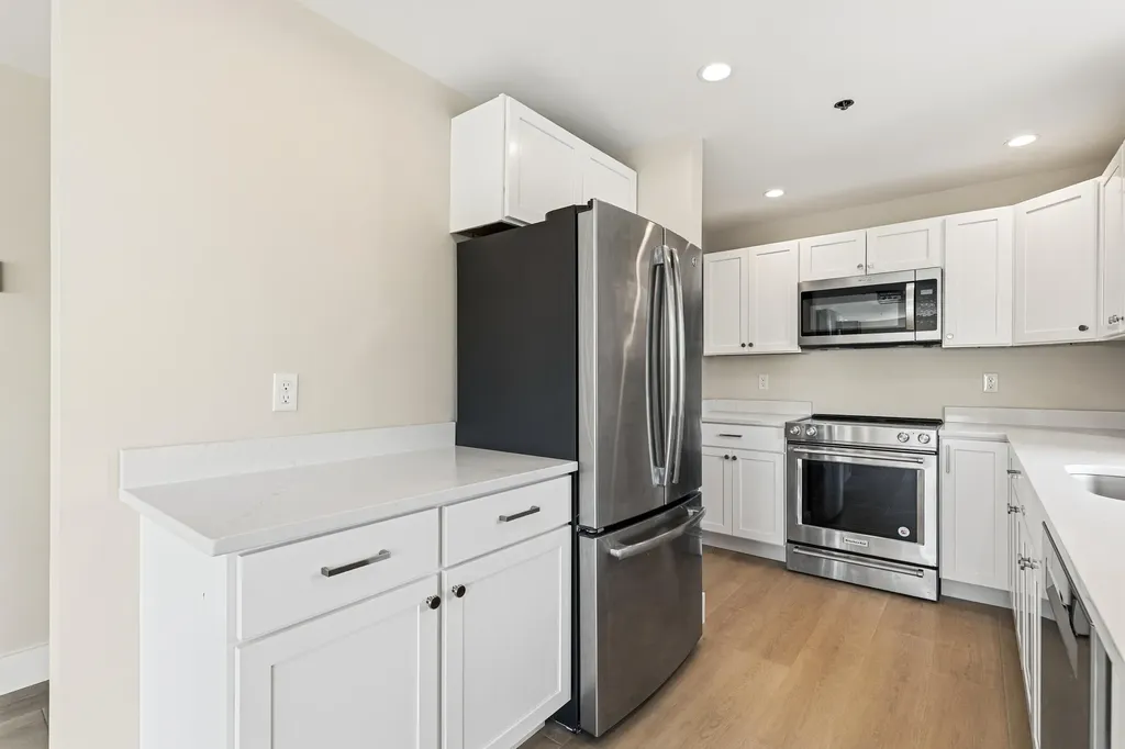 149 Fort Road South Portland ME 04106