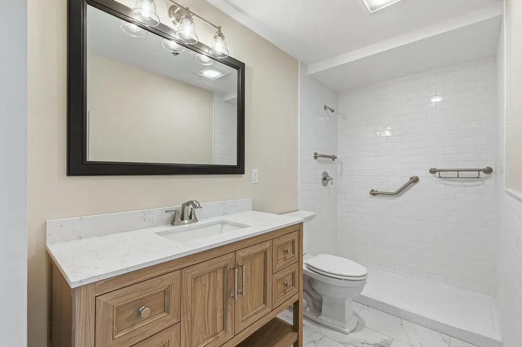 149 Fort Road South Portland ME 04106