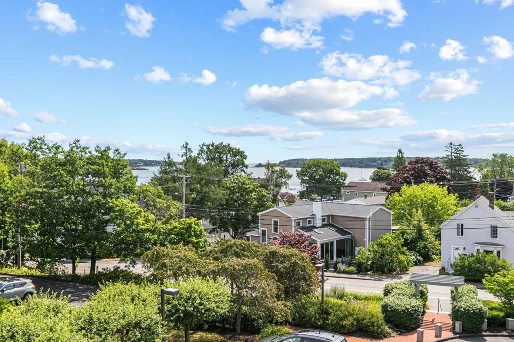 149 Fort Road South Portland ME 04106