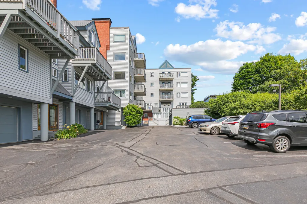149 Fort Road South Portland ME 04106
