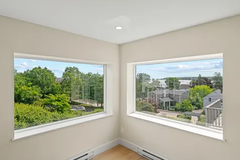 149 Fort Road South Portland ME 04106