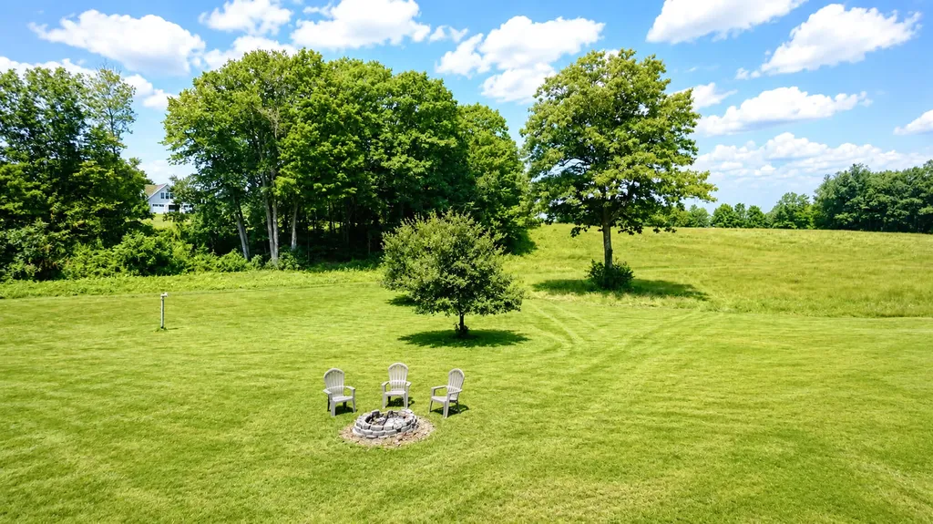 16 Apple Lane Gorham ME 04038