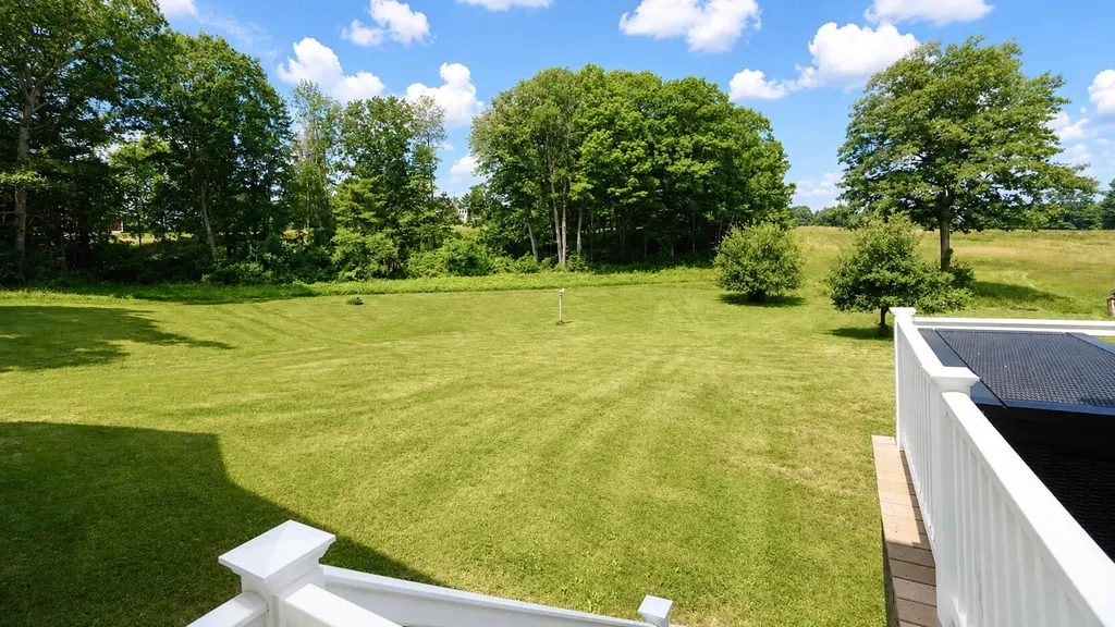 16 Apple Lane Gorham ME 04038