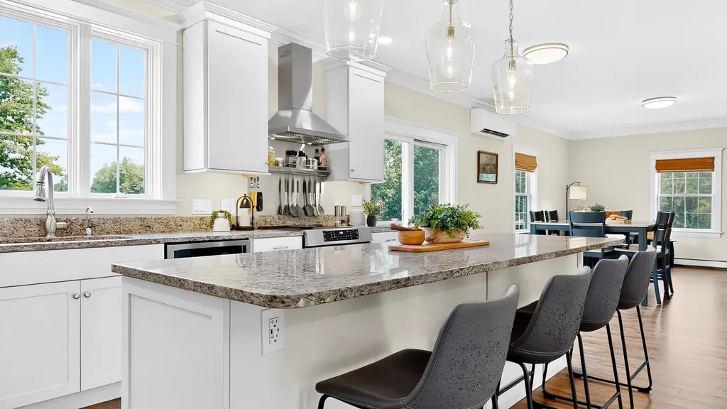 16 Apple Lane Gorham ME 04038
