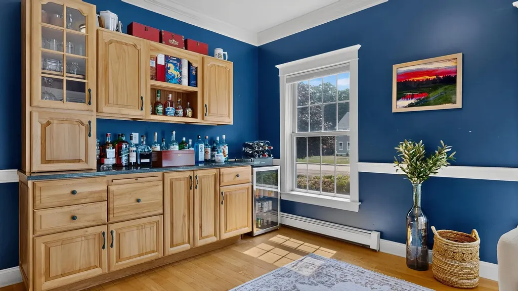 16 Apple Lane Gorham ME 04038