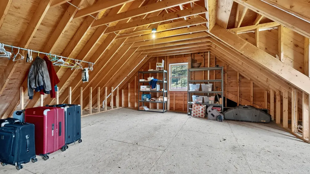 16 Apple Lane Gorham ME 04038