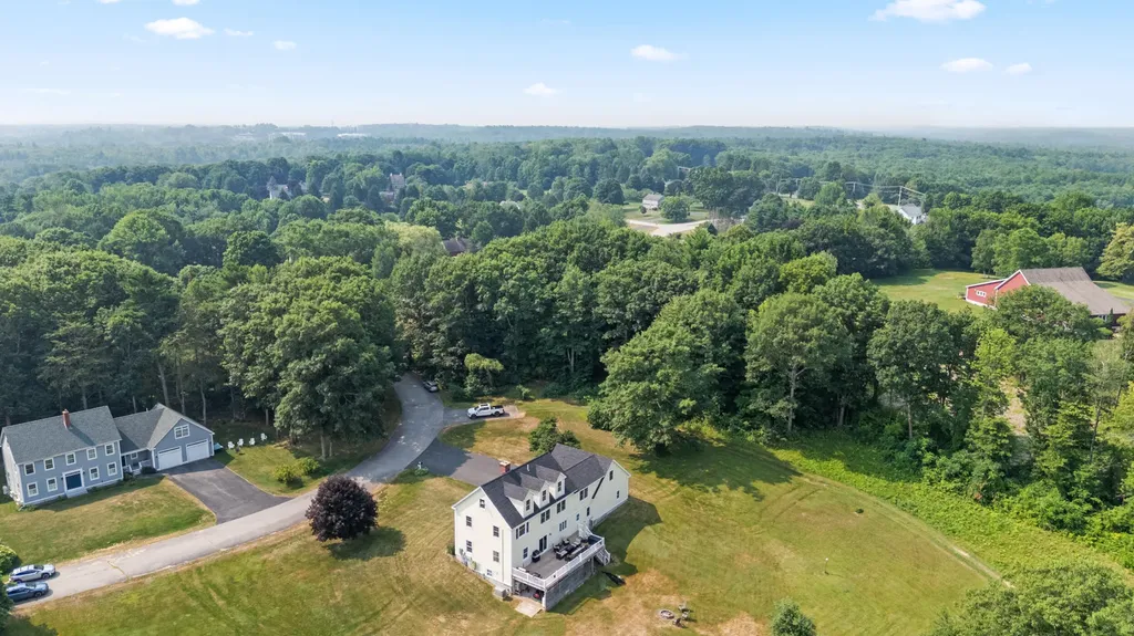 16 Apple Lane Gorham ME 04038