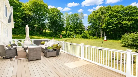 16 Apple Lane Gorham ME 04038