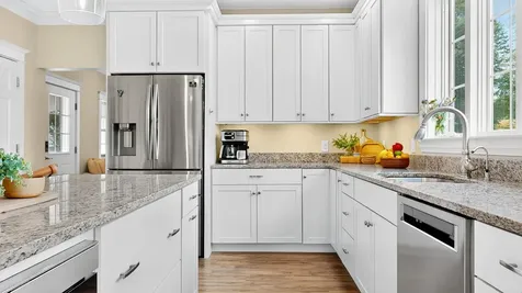 16 Apple Lane Gorham ME 04038