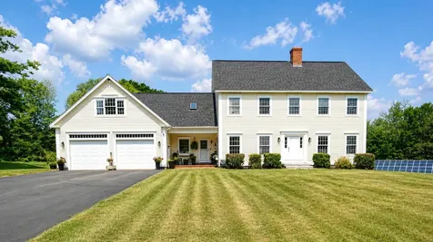 16 Apple Lane Gorham ME 04038