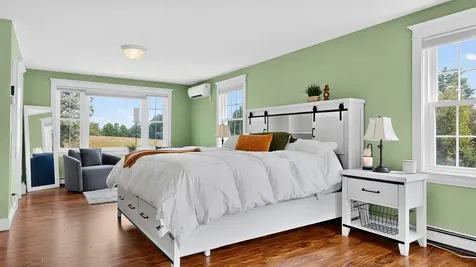 16 Apple Lane Gorham ME 04038