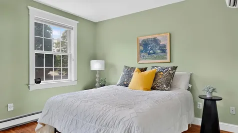 16 Apple Lane Gorham ME 04038