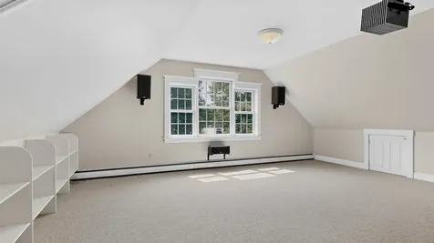 16 Apple Lane Gorham ME 04038