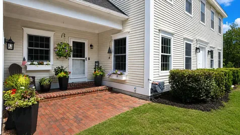 16 Apple Lane Gorham ME 04038