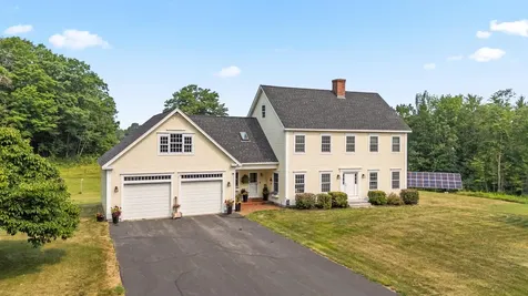 16 Apple Lane Gorham ME 04038
