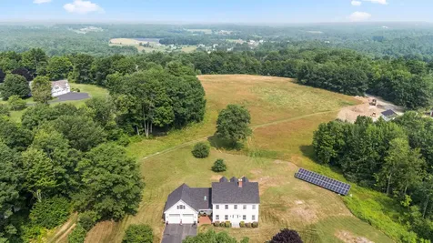 16 Apple Lane Gorham ME 04038