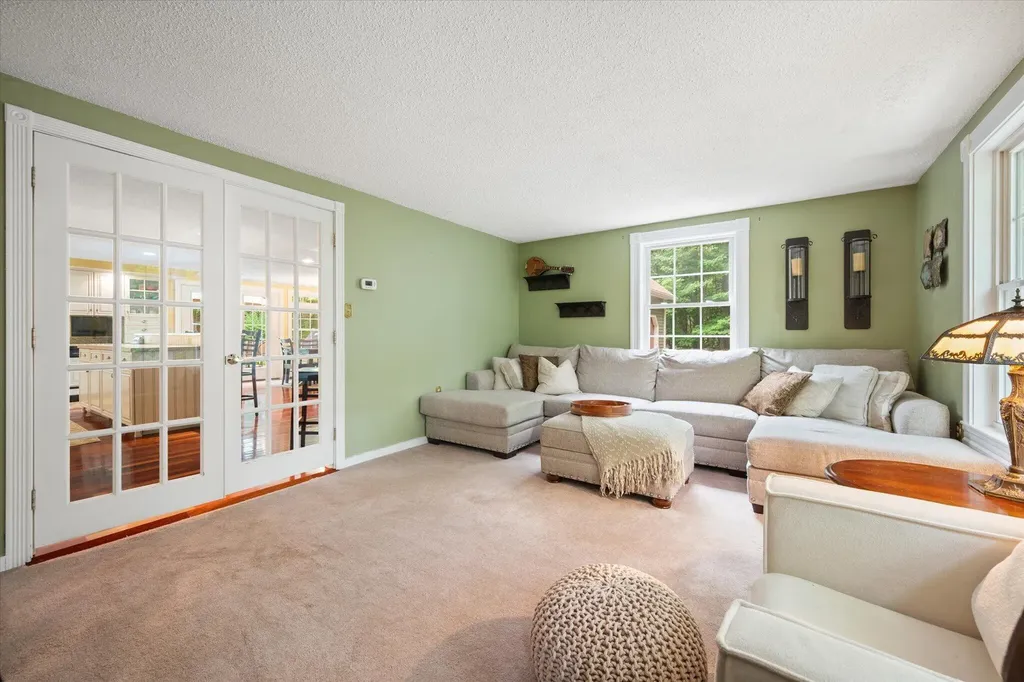 509 Wiswell Road Holden ME 04429