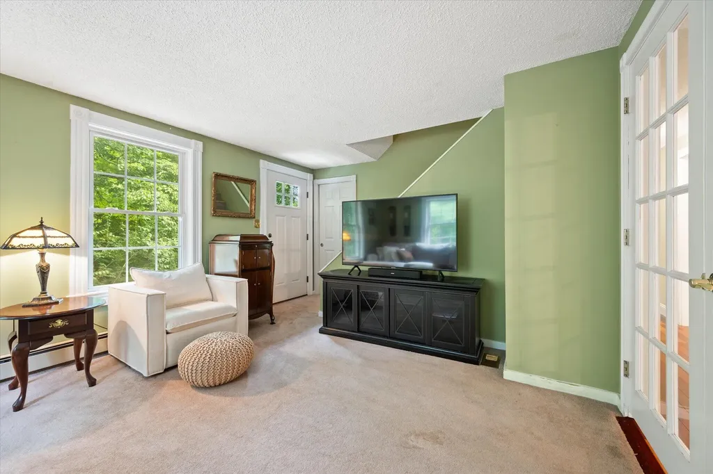 509 Wiswell Road Holden ME 04429