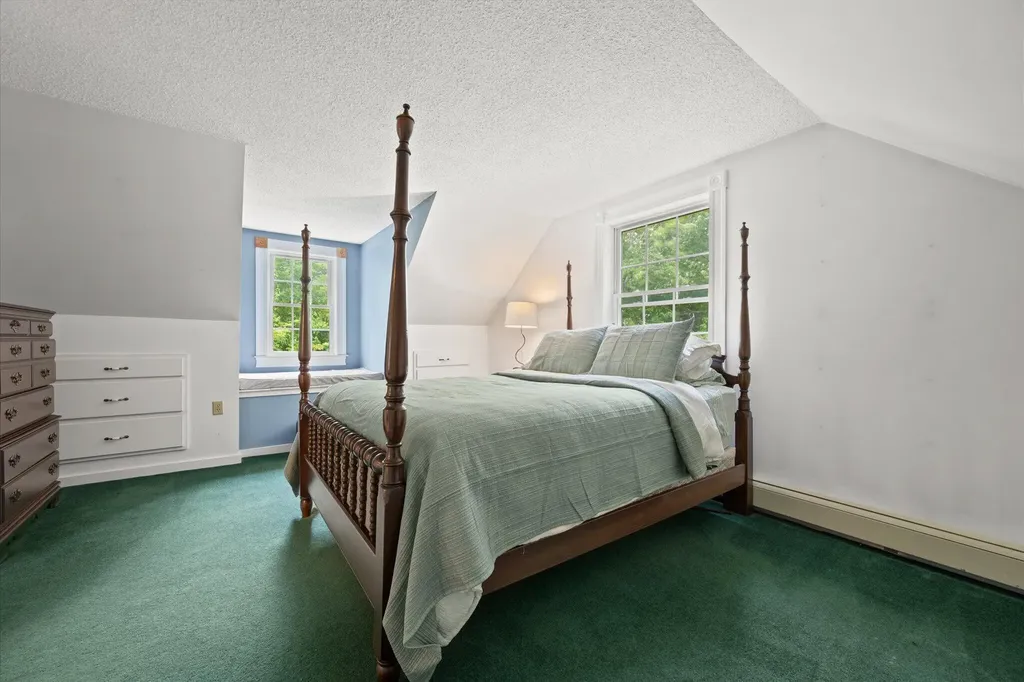 509 Wiswell Road Holden ME 04429