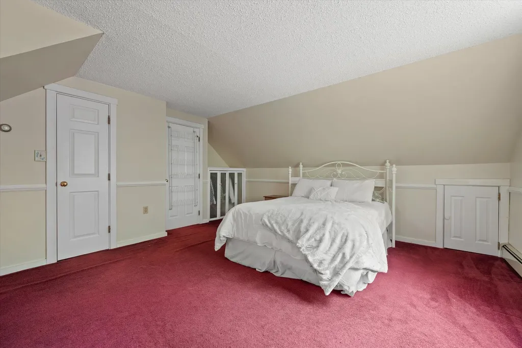 509 Wiswell Road Holden ME 04429