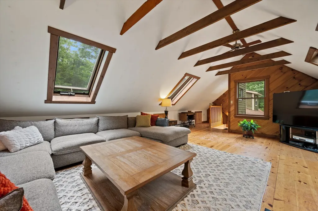 509 Wiswell Road Holden ME 04429