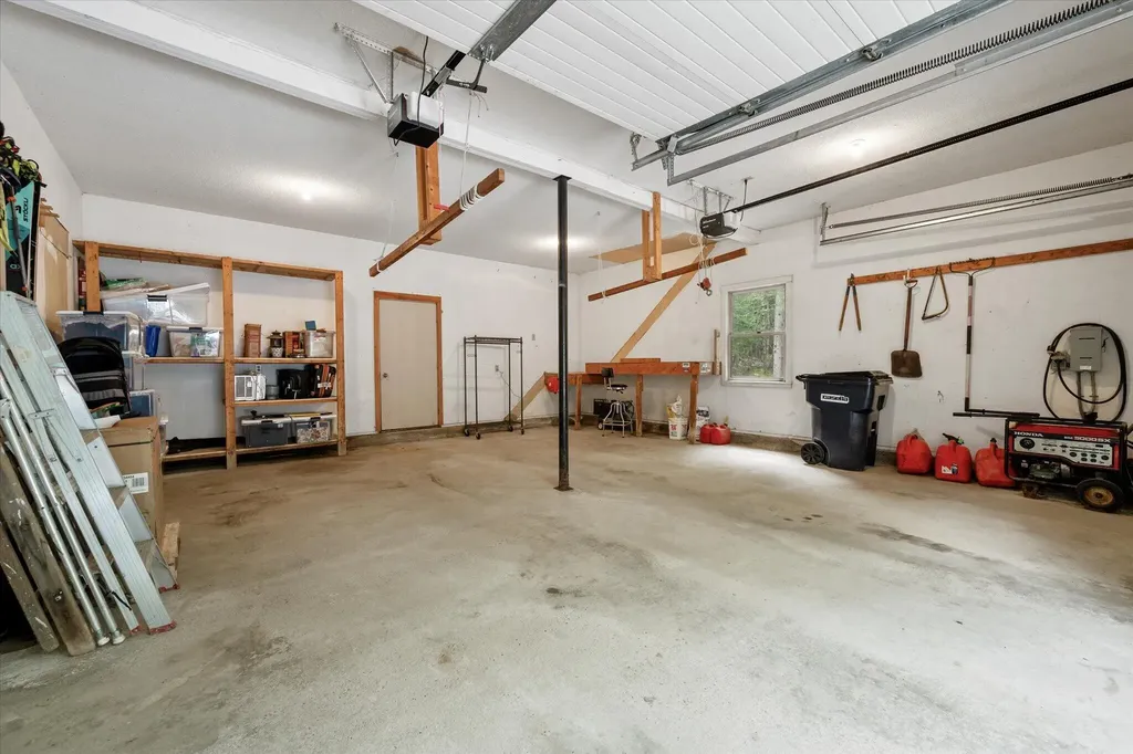 509 Wiswell Road Holden ME 04429