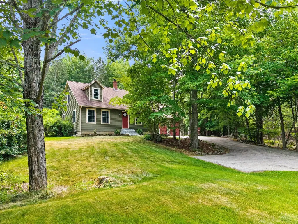 509 Wiswell Road Holden ME 04429