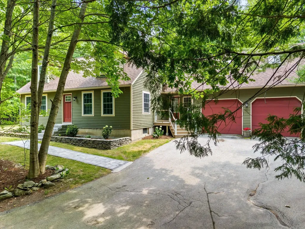 509 Wiswell Road Holden ME 04429