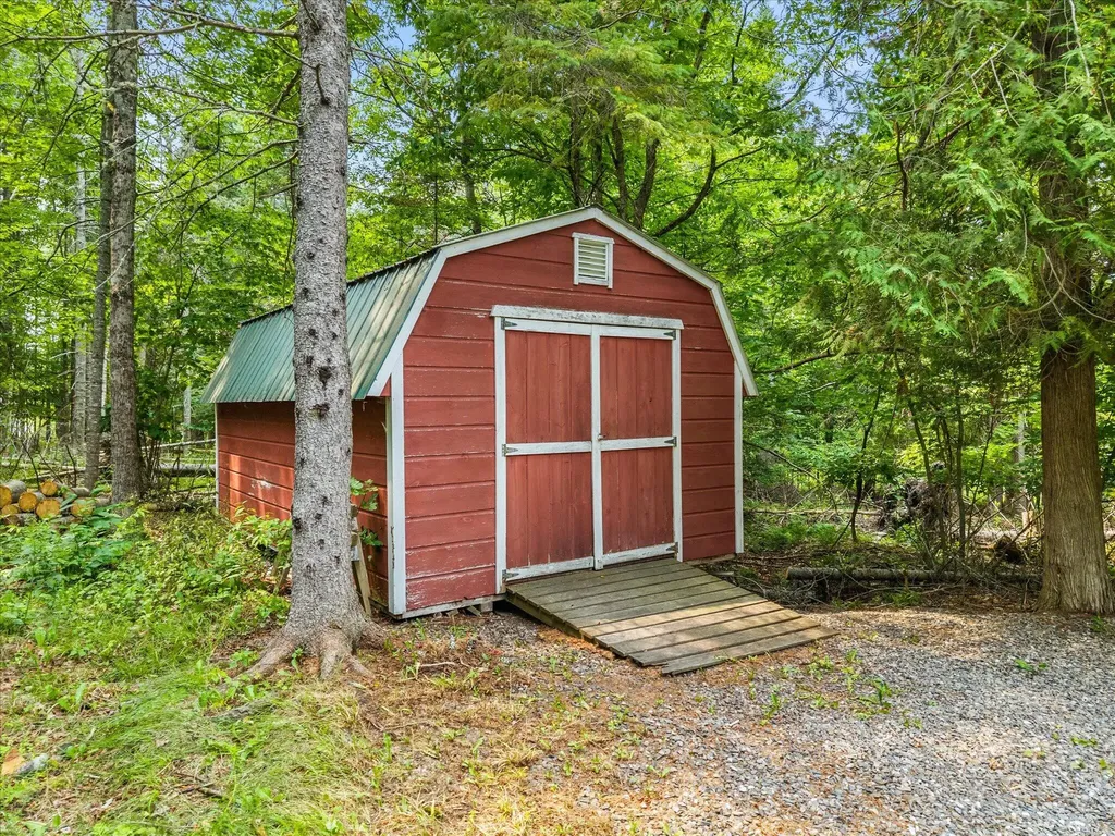 509 Wiswell Road Holden ME 04429