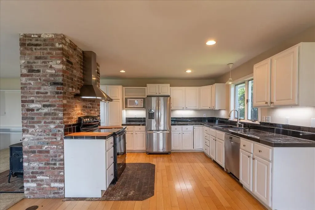 3 Harbor Lane Rockland ME 04841