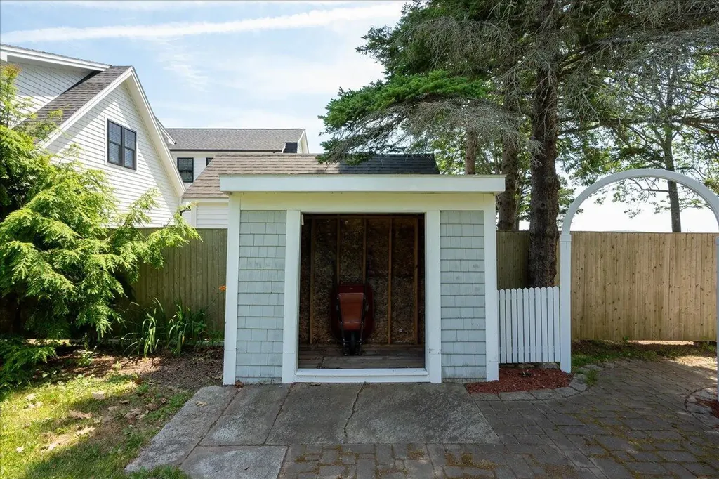 3 Harbor Lane Rockland ME 04841