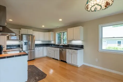 3 Harbor Lane Rockland ME 04841