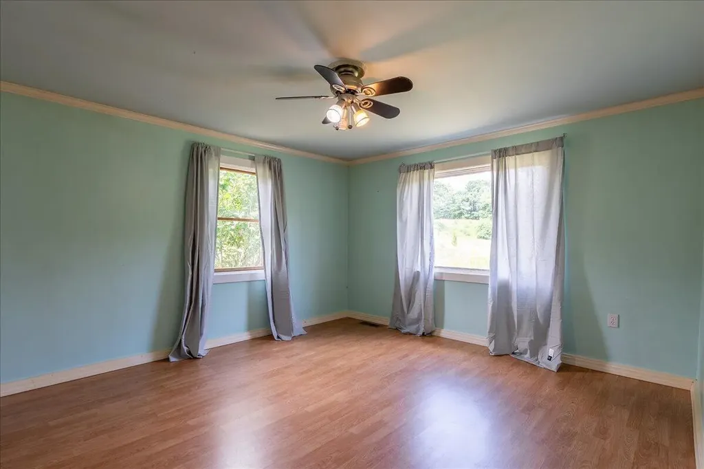 689 West Street Rockport ME 04856