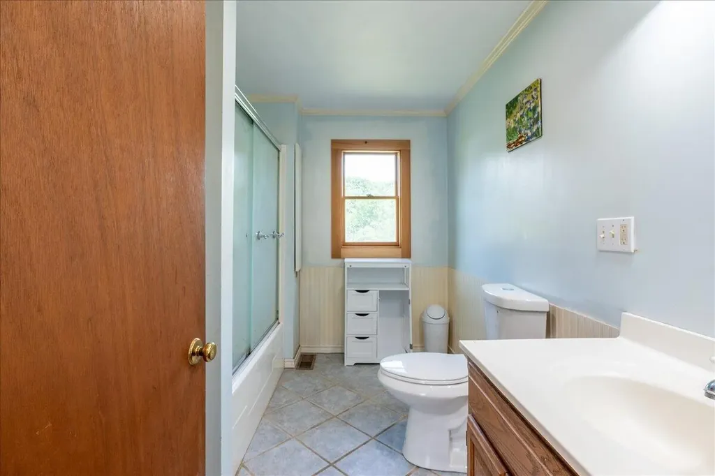 689 West Street Rockport ME 04856