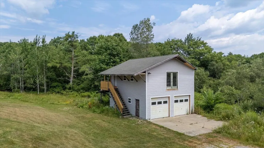 689 West Street Rockport ME 04856