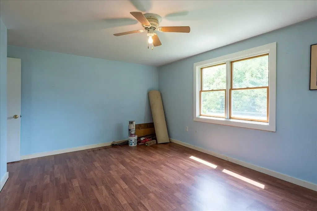 689 West Street Rockport ME 04856