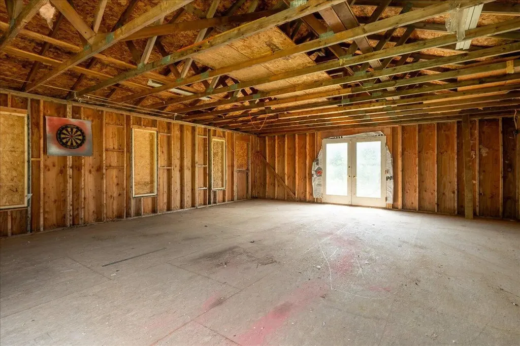 689 West Street Rockport ME 04856