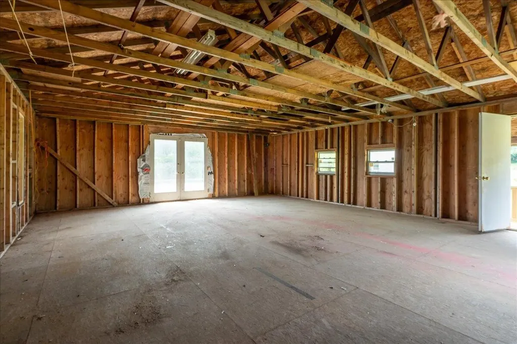 689 West Street Rockport ME 04856