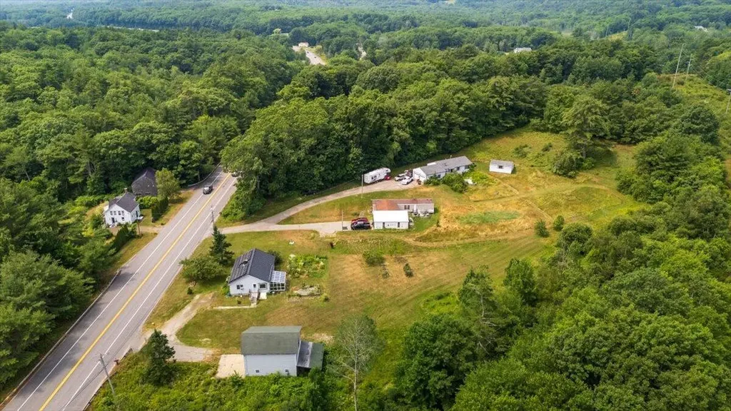 689 West Street Rockport ME 04856