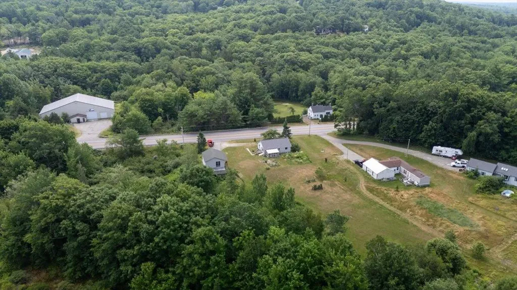 689 West Street Rockport ME 04856