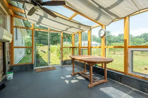 689 West Street Rockport ME 04856