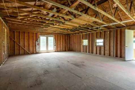 689 West Street Rockport ME 04856