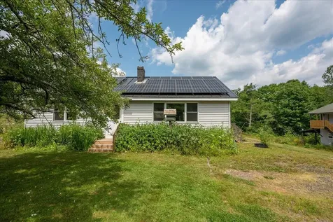 689 West Street Rockport ME 04856