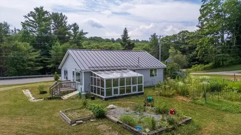 689 West Street Rockport ME 04856