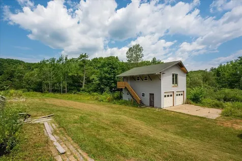 689 West Street Rockport ME 04856