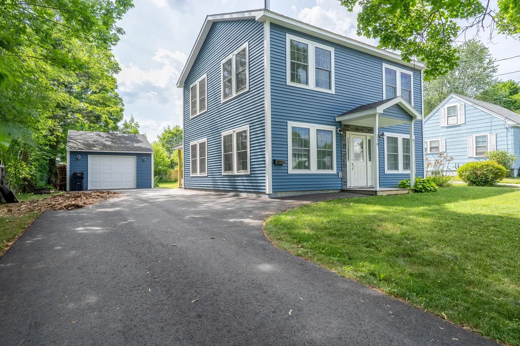 210 Fern Street Bangor ME 04401