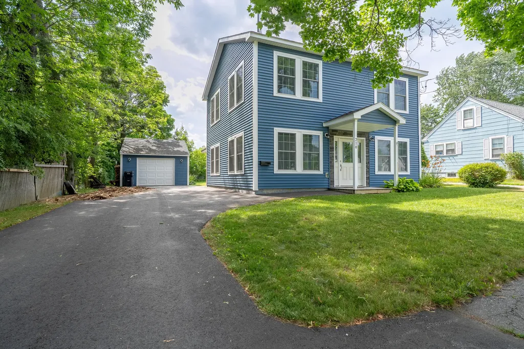 210 Fern Street Bangor ME 04401